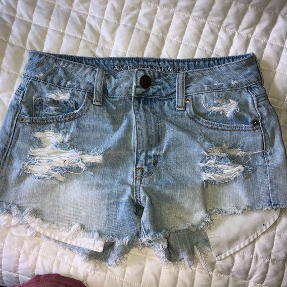 the cutest distressed american eagle shorts!! - Picture 1 of 2